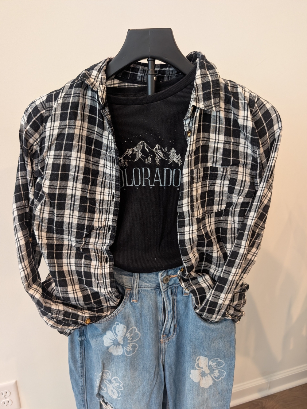 Atmosphere Women's S Black/White Plaid Flannel Long Sleeve Button-Up